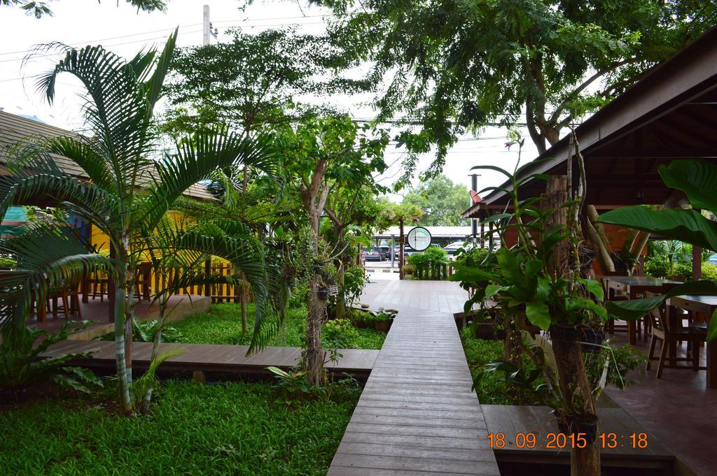 La Paillote Guest House Rayong Eksteriør billede