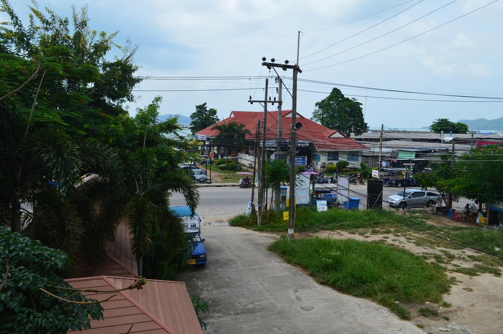La Paillote Guest House Rayong Eksteriør billede